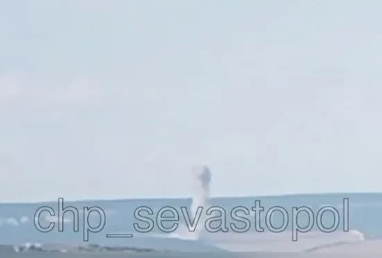 v-okupovanomu-krimu-bavovna-vibukhi-chuli-v-sevastopoli-ta-balaklavi