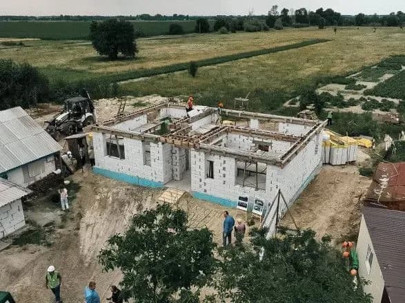 na-kiyivschini-vzhe-vidnovili-ponad-12-5-tis-obyektiv-yaki-buli-poshkodzheni-vnaslidok-agresiyi-rf-kravchenko