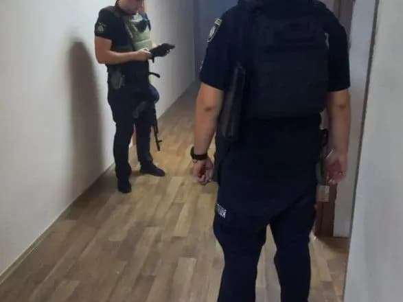 na-dnipropetrovschini-prolunav-vibukh-nevidomiy-vzyav-zaruchnitsyu-u-pensiynomu-fondi-ta-pidirvav-granatu