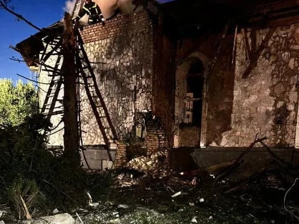 nichna-ataka-na-kiyivschinu-zhinka-vryatuvalasya-pishovshi-v-ukrittya-dsns-pokazala-naslidki