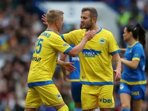 u-londoni-zigrali-blagodiyniy-futbolniy-match-na-pidtrimku-ukrayini-game4ukraine
