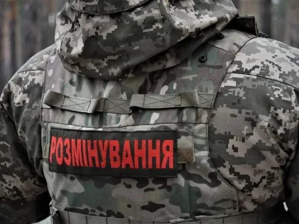 fakhivtsi-z-rozminuvannya-za-tizhden-zneshkodili-2038-vibukhonebezpechnikh-predmetiv