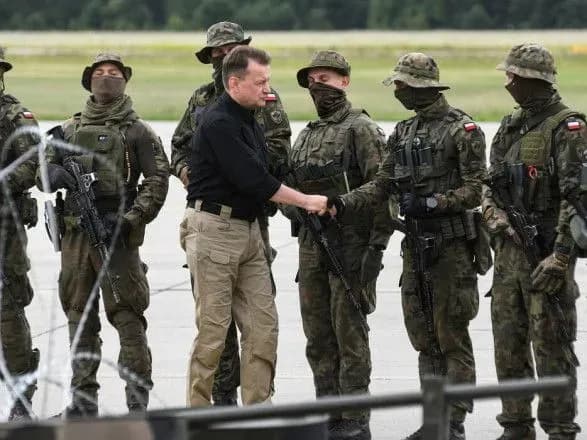 minoboroni-polschi-priynyalo-rishennya-perekinuti-do-kordonu-z-bilorussyu-sche-1000-viyskovikh