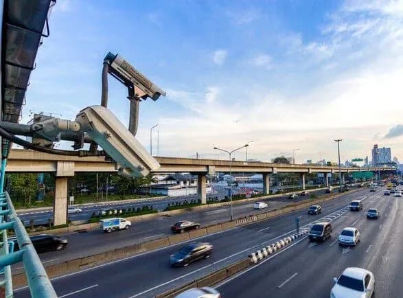 sche-50-videreyestratoriv-porushen-pdr-zapratsyuyut-na-dorogakh-ukrayini-z-11-serpnya-de-budut-vstanovleni