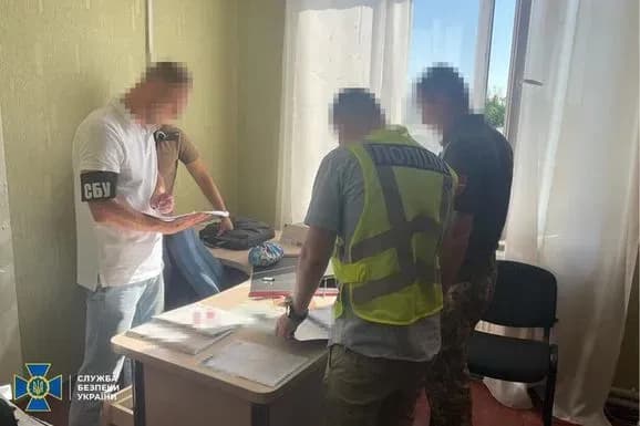 sbu-na-zhitomirschini-zatrimala-golovu-vlk-yakiy-vigotovlyav-meddovidki-pro-nepridatnist-do-sluzhbi