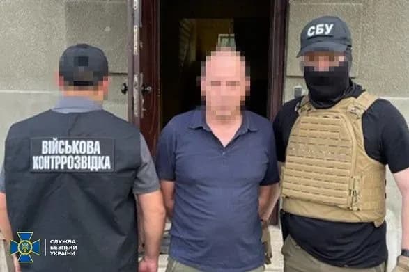 khotiv-vlashtuvatisya-do-lav-desantnikiv-sbu-zatrimala-rosiyskogo-krota