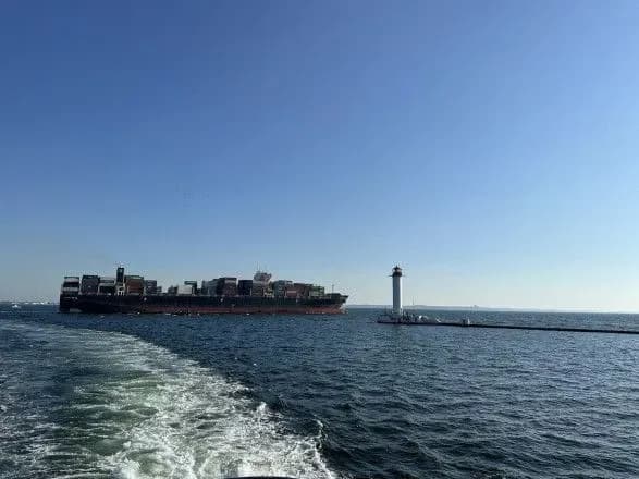 pershe-sudno-viyshlo-z-odeskogo-portu-pislya-zakinchennya-zernovoyi-ugodi