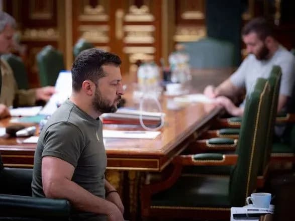 zelenskiy-proviv-selektor-govorili-pro-pidgotovku-do-zimi-ta-prodovzhennya-zernovogo-koridoru