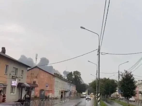 minoboroni-rf-zayavilo-pro-poshkodzhennya-litaka-na-viyskovomu-aerodromi-cherez-dron