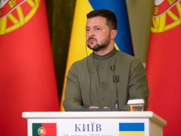 zarano-govoriti-pro-zvilnennya-krimu-zelenskiy-prokomentuvav-spetsoperatsiyu-gur-na-pivostrovi