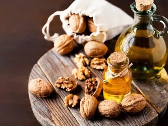 den-perenesennya-nerukotvornogo-obrazu-spasitelya-gorikhoviy-spas-istoriya-traditsiyi