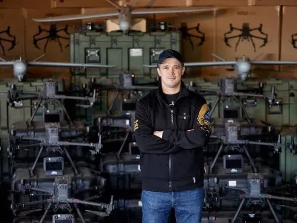 minus-6-mln-dol-za-nich-fedorov-pokazav-robotu-udarnim-dronom-na-kupyanskomu-napryamku