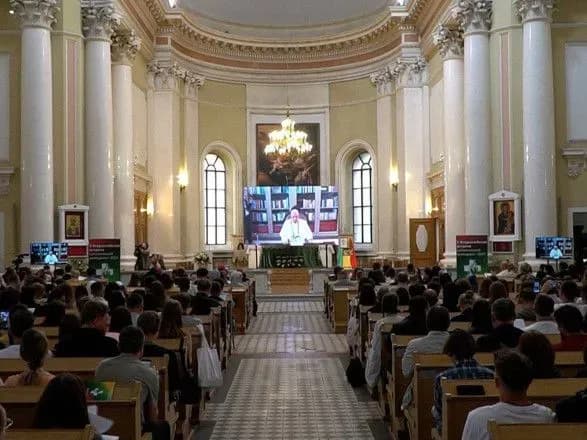 litva-viklikala-predstavnika-vatikanu-cherez-zayavu-papi-pro-velich-rosiyi