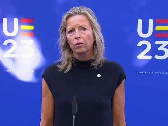 niderlandi-ta-rumuniya-pogodili-stvorennya-tsentru-dlya-navchannya-na-f-16-ministerka