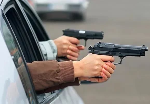 v-ameritsi-znimalnu-grupu-pograbuvali-pid-chas-zyomki-reportazhu-pro-pograbuvannya