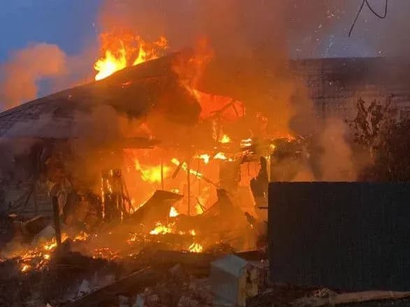 ataka-rf-na-kiyivschinu-postrazhdalo-troye-lyudey-ye-poshkodzhennya