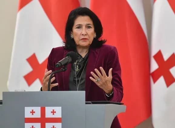 pravlyacha-partiya-gruziyi-initsiyuye-protseduru-impichmentu-prezidenta