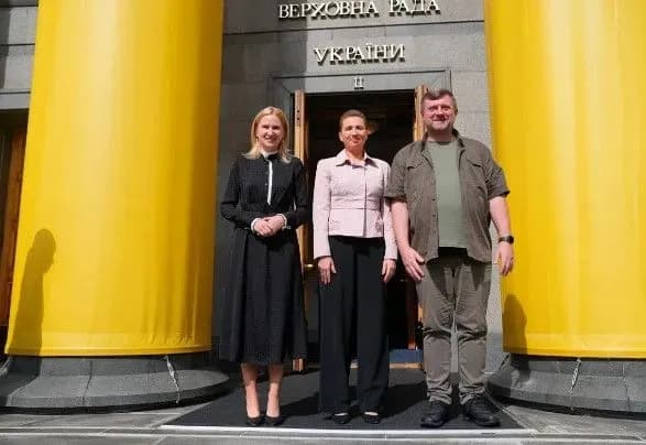 daniya-vidilyaye-ukrayini-43-mln-na-vidnovlennya-zmi