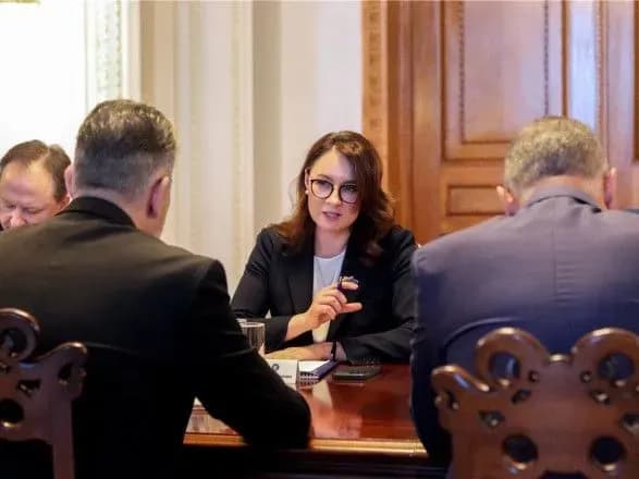 ukrayina-obgovorila-z-rumuniyeyu-zabezpechennya-prostoru-vilnoyi-torgivli-ta-podvoyennya-do-4-mln-tonn-eksportu-ukrayinskogo-zerna