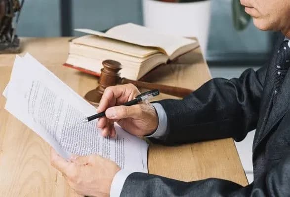 pin-up-virishiv-pozivatisya-do-derzhavi-cherez-materiali-sbu-pro-zvyazki-bukmekera-z-rosiyeyu