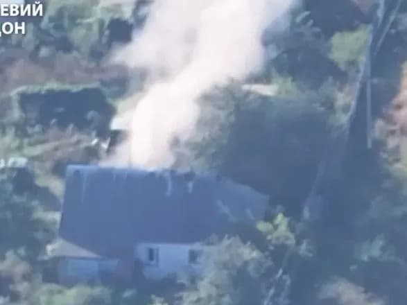 smert-z-neba-yermak-pokazav-yak-fpv-dron-neschadno-znischuye-okupantiv