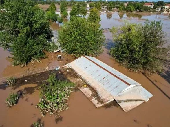 tornado-daniel-nakriv-liviyu-u-tripoli-zatopleni-tsili-kvartali