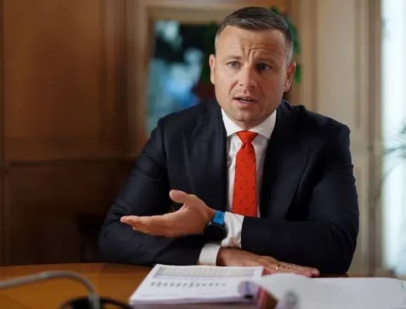 ukrayina-rozrakhovuye-na-12-14-mlrd-dol-dopomogi-vid-ssha-u-2024-rotsi-ministr-finansiv-marchenko