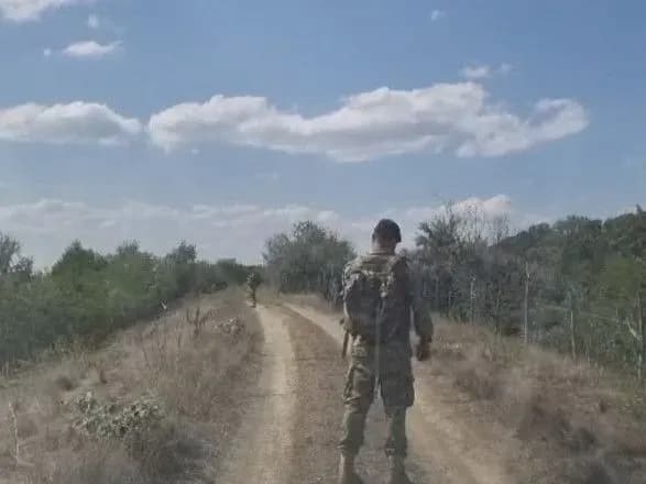 u-rumuniyi-zhiteli-sil-scho-mezhuyut-z-odeskoyu-oblastyu-otrimali-povidomlennya-pro-nebezpeku-pid-chas-ataki-rf