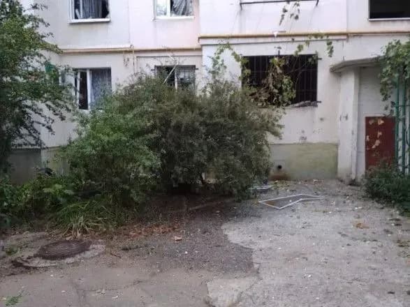 u-noviy-kakhovtsi-pid-obstril-rf-potrapiv-zhitloviy-rayon-povidomlyayut-pro-zagiblikh-ta-poranenikh