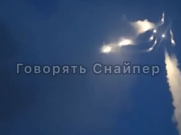 zyavilosya-ridkisne-video-roboti-chotirokh-rszv-m142-himars