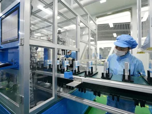 yes-mozhe-tak-samo-pidsiti-na-kitayski-batareyi-yak-i-na-rosiysku-energetiku-reuters