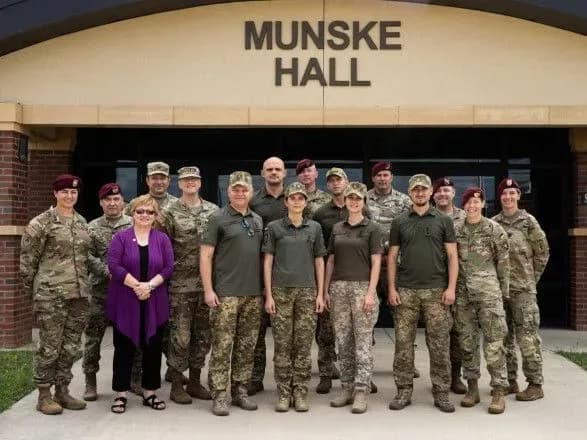 ukrayinski-viyskovi-vpershe-doluchilis-do-navchannya-v-ssha-z-pitan-zakhistu-kulturnikh-tsinnostey