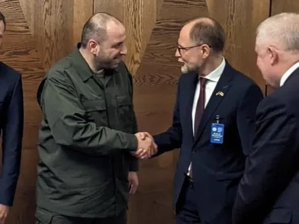 latviya-nadast-dodatkovu-viyskovu-dopomogu-ukrayini