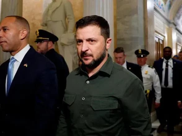 zelenskiy-z-netepinnyam-chekaye-rozmovi-z-baydenom-z-aktsentom-na-ppo