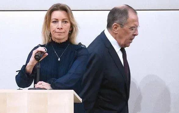 spivrobitnik-mzs-rf-zarazivsya-kholeroyu-pid-chas-robochikh-perelotiv-vin-sidiv-poruch-iz-lavrovim-ta-zakharovoyu-baza