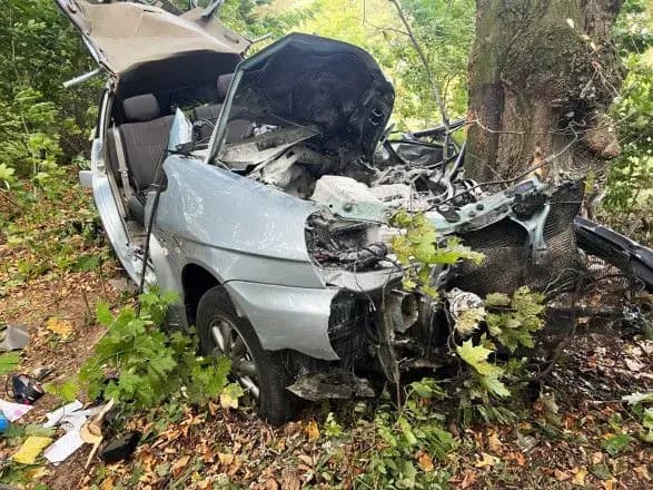 dtp-na-rivnenschini-ryatuvalniki-deblokuvali-dva-tila-z-ponivechenoyi-avtivki