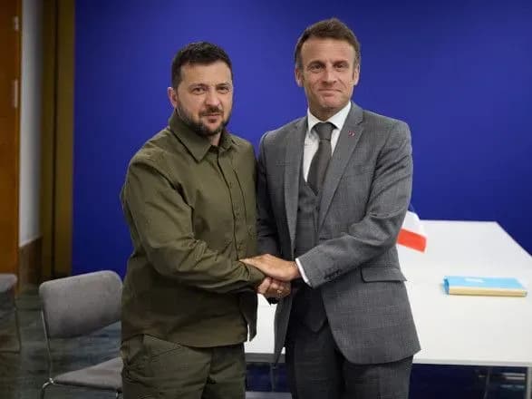 bude-sche-bilshe-khoroshikh-novin-dlya-nashikh-voyiniv-zelenskiy-pislya-zustrichi-z-prezidentom-frantsiyi-makronom