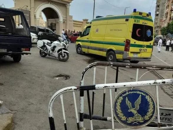 strilyanina-u-yegipti-kop-zastreliv-dvokh-izrayilskikh-turistiv-ta-yikhnogo-gida-v-aleksandriyi-1