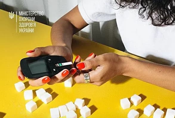 patsiyenti-z-tsukrovim-diabetom-i-tipu-mozhut-otrimati-test-smuzhki-bezoplatno-u-moz-poyasnili-protseduru