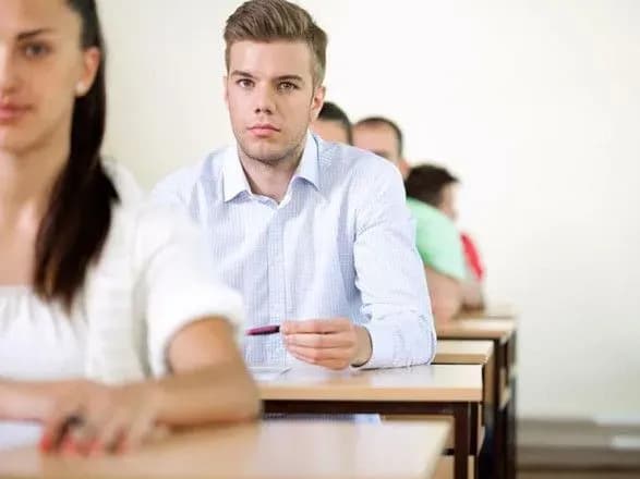 studenti-yaki-ne-sklali-yedki-zmozhut-ponovitisya-na-navchannya-ta-povtorno-sklasti-ispit-uryad