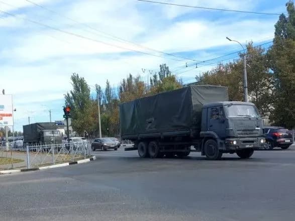 bilya-kerchi-pomitili-sche-odnu-avtokolonu-viyskovoyi-tekhniki-rf-zmi