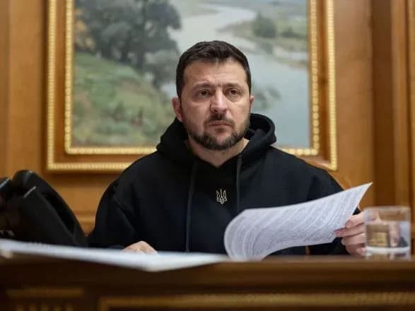 zelenskiy-pogovoriv-iz-makronom-zoseredilisya-na-podalshikh-krokakh-dlya-zmitsnennya-ppo