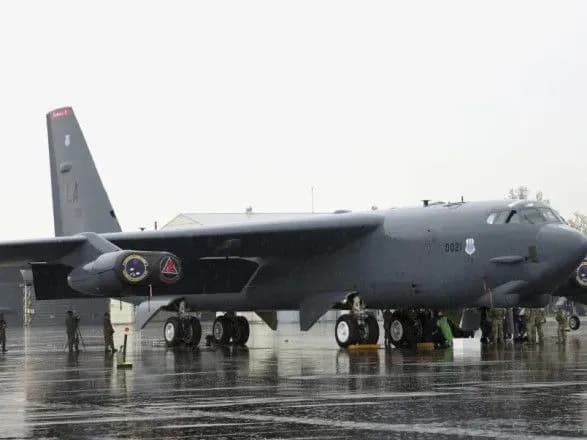 pivdenna-koreya-ssha-ta-yaponiya-proveli-pershi-v-istoriyi-tristoronni-povitryani-navchannya-proti-zagroz-pivnichnoyi-koreyi