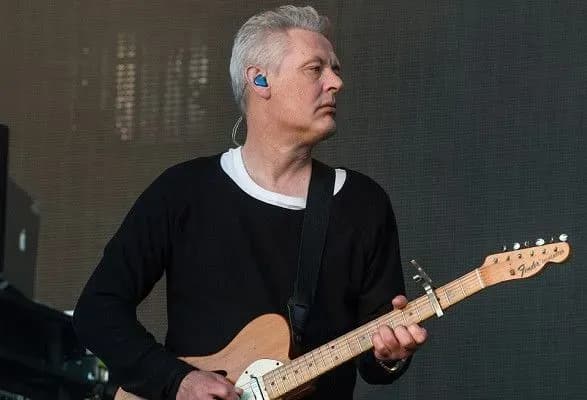 pomer-gitarist-massive-attack-andzhelo-bruskini