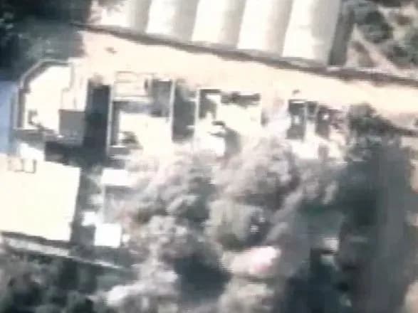 izrayil-vdariv-po-punktu-zapusku-raket-khamas-yakiy-roztashuvali-poryad-z-mechettyu-ta-dityachim-sadkom