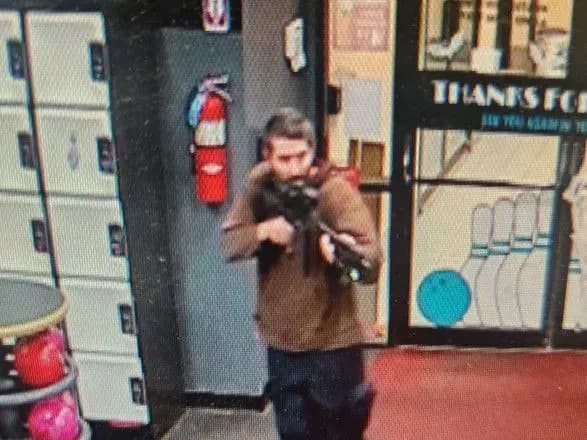 pidozryuvanogo-v-masoviy-strilyanini-u-ssha-znayshli-mertvim