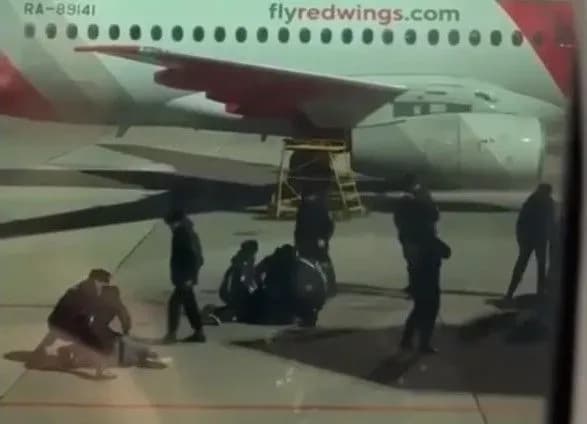 dagestanskiy-intsident-kilka-izrayiltyan-i-yevreyiv-izolovani-i-perebuvayut-pid-okhoronoyu-v-aeroportu