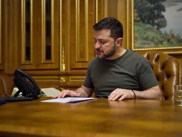 zelenskiy-obgovoriv-z-golovoyu-yevroradi-dosyagnennyakh-ukrayini-u-vikonanni-rekomendatsiy-dlya-chlenstva-v-yes