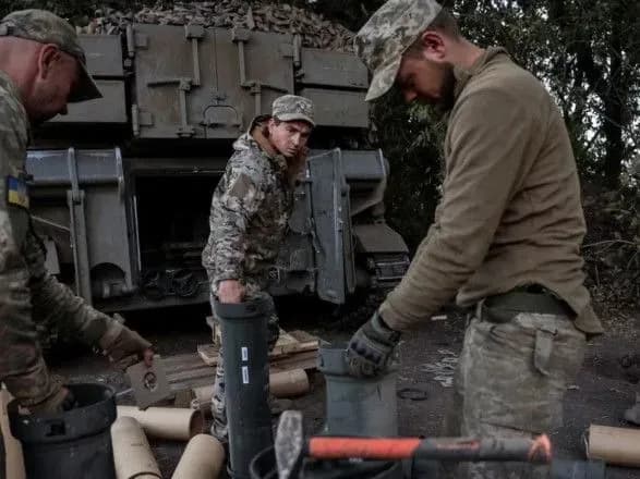 u-bilomu-domi-zayavili-scho-vidilyatimut-ukrayini-menshi-paketi-dopomogi-cherez-bezdiyalnist-kongresu