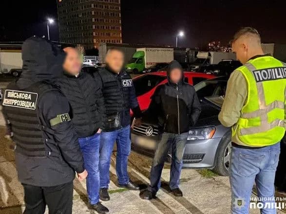 lvivyani-perepravlyali-cherez-kordon-ukhilyantiv-za-posvidchennyami-pro-invalidnist